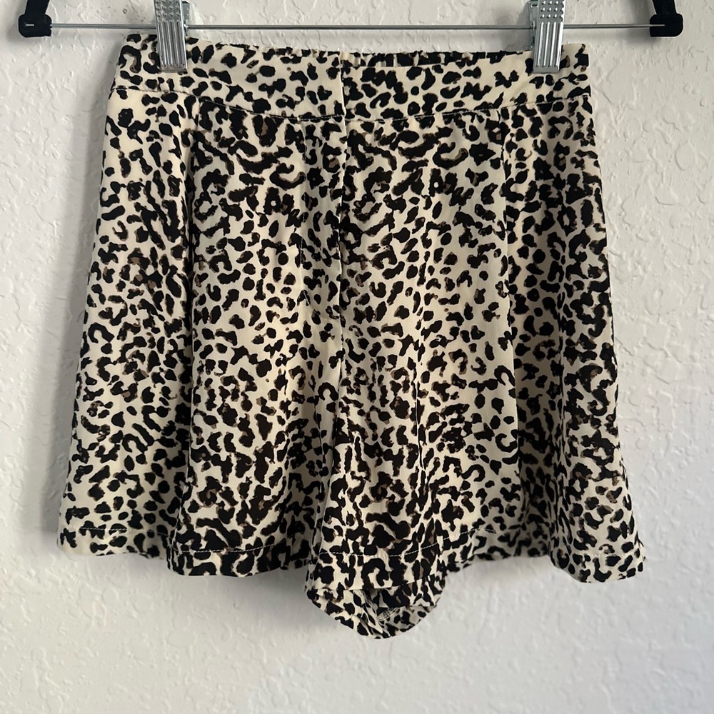 ASTR Leopard Print Shorts Size Small